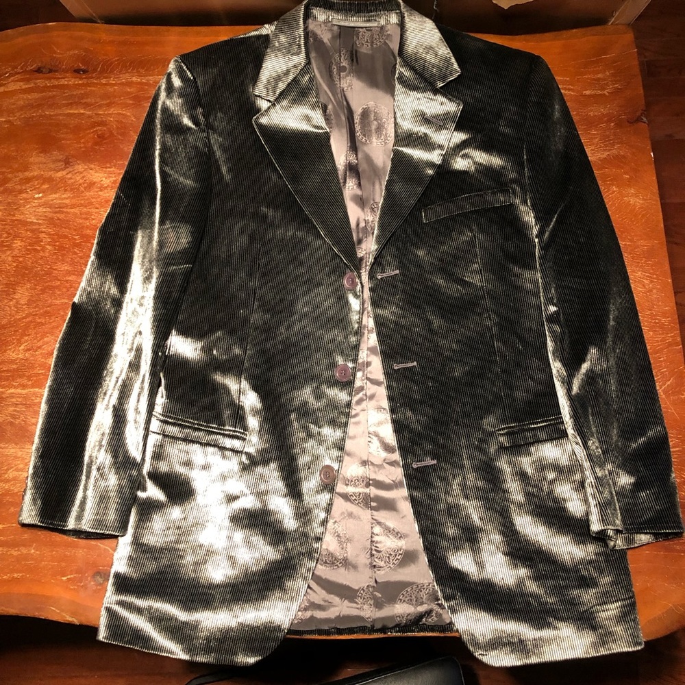 Gianni Versace V2 Velvet Blazer in Silver Rare and Hard to Find 💗